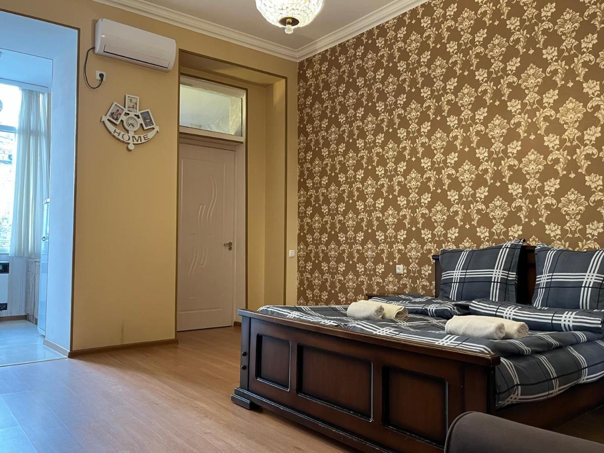 Sunny Apartments Tbilisi Exterior foto
